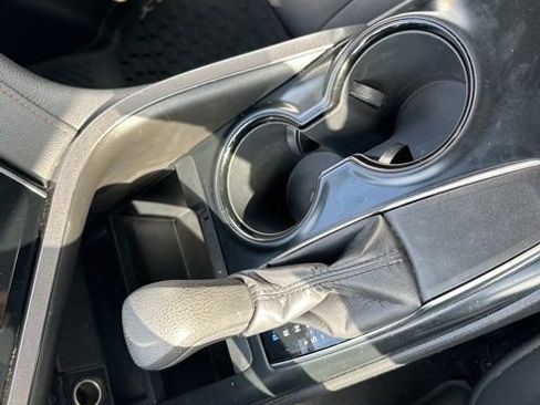 Used 2019 Toyota Camry LE FWD image 28