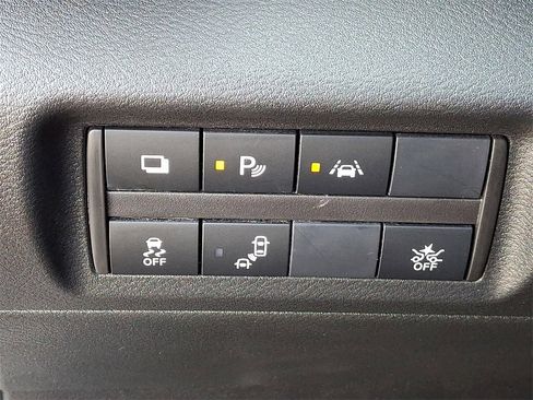 Certified 2023 Nissan Kicks S image 25