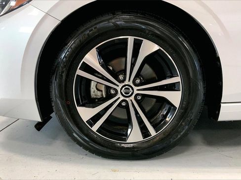 Certified 2023 Nissan Sentra SV image 8