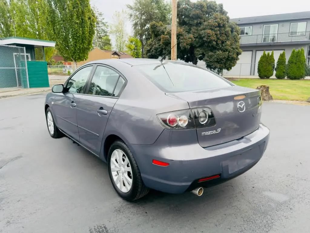 Used 2008 MAZDA MAZDA3 i Touring FWD image 3