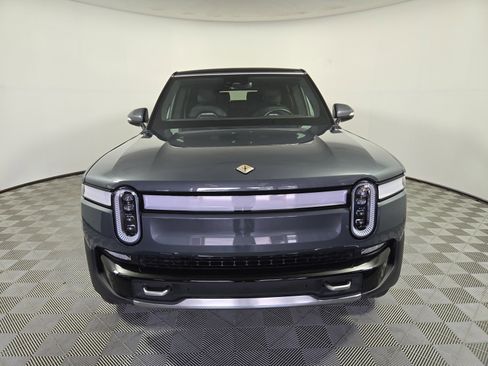 Used 2024 Rivian R1S Adventure AWD/4WD image 8