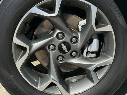 Certified 2025 Chevrolet Trax LT image 12