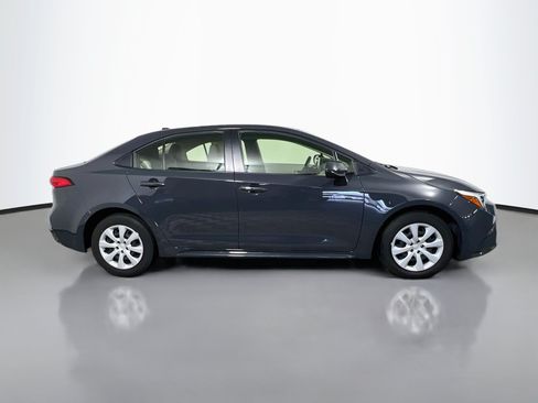 Used 2025 Toyota Corolla LE FWD image 3