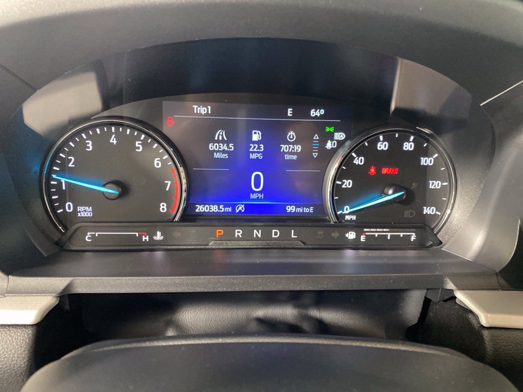 Used 2024 Ford Explorer XLT w/ Equipment Group 202A AWD/4WD image 18