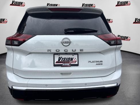 Certified 2024 Nissan Rogue Platinum AWD/4WD image 6