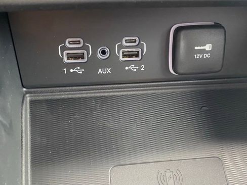 New 2025 Jeep Grand Cherokee Limited w/ Luxury Tech Group II image 25