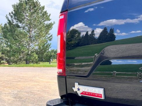 Used 2019 Ford F150 XLT w/ Equipment Group 302A Luxury image 11