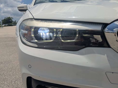Used 2018 BMW 530i RWD image 11