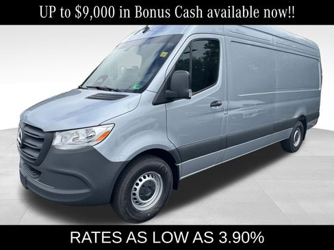 New 2025 Mercedes-Benz Sprinter 2500 image 3