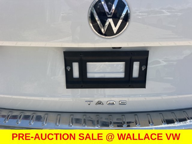 Certified 2023 Volkswagen Taos SE w/ Panoramic Sunroof Package FWD image 10