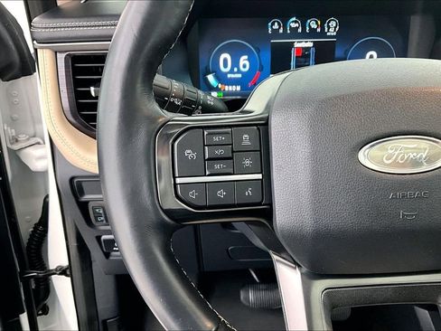 Used 2022 Ford Expedition Platinum image 26