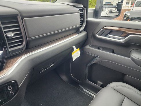 New 2026 Chevrolet Silverado 2500 LT w/ Trail Boss Package image 37