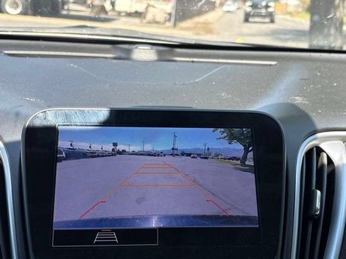 Used 2024 Chevrolet Malibu LT FWD image 18