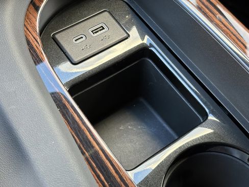 Used 2023 Cadillac Escalade Premium Luxury w/ Performance Package image 30