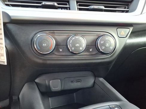 Used 2024 Chevrolet Trax RS w/ Driver Confidence Package image 15