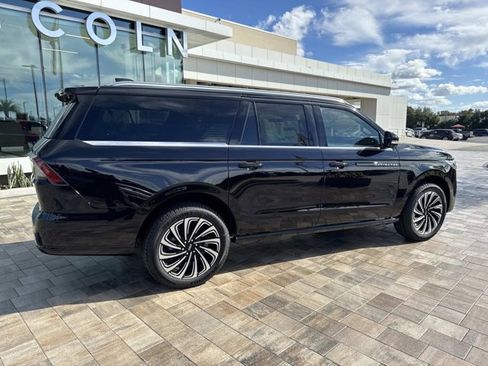 New 2025 Lincoln Navigator L Black Label image 2