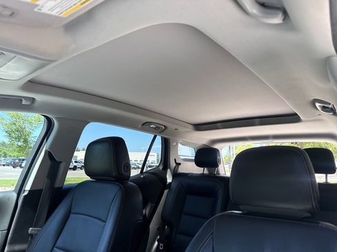 Used 2019 GMC Terrain SLT w/ Preferred Package FWD image 23