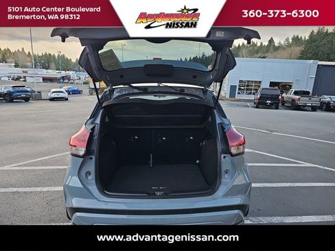 Used 2024 Nissan Kicks SR w/ SR Premium Package image 22