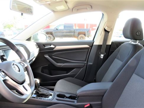 Used 2019 Volkswagen Jetta S w/ Driver Assistance Package FWD image 12