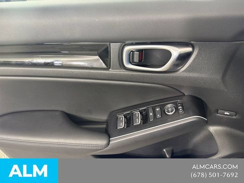 Used 2025 Honda Civic Sport image 13