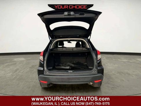 Used 2019 Honda HR-V LX image 14