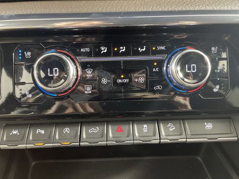 Used 2024 GMC Sierra 1500 Denali w/ Denali Reserve Package image 23