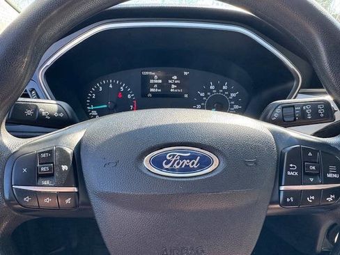 Used 2021 Ford Escape SE image 38
