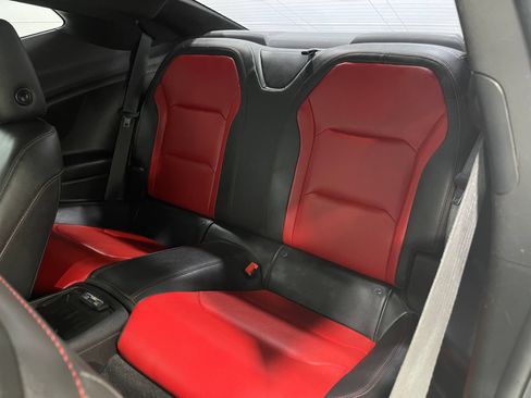 Used 2018 Chevrolet Camaro SS RWD image 29
