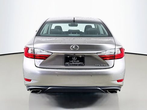 Used 2018 Lexus ES 350 w/ Ultra Luxury Package FWD image 6