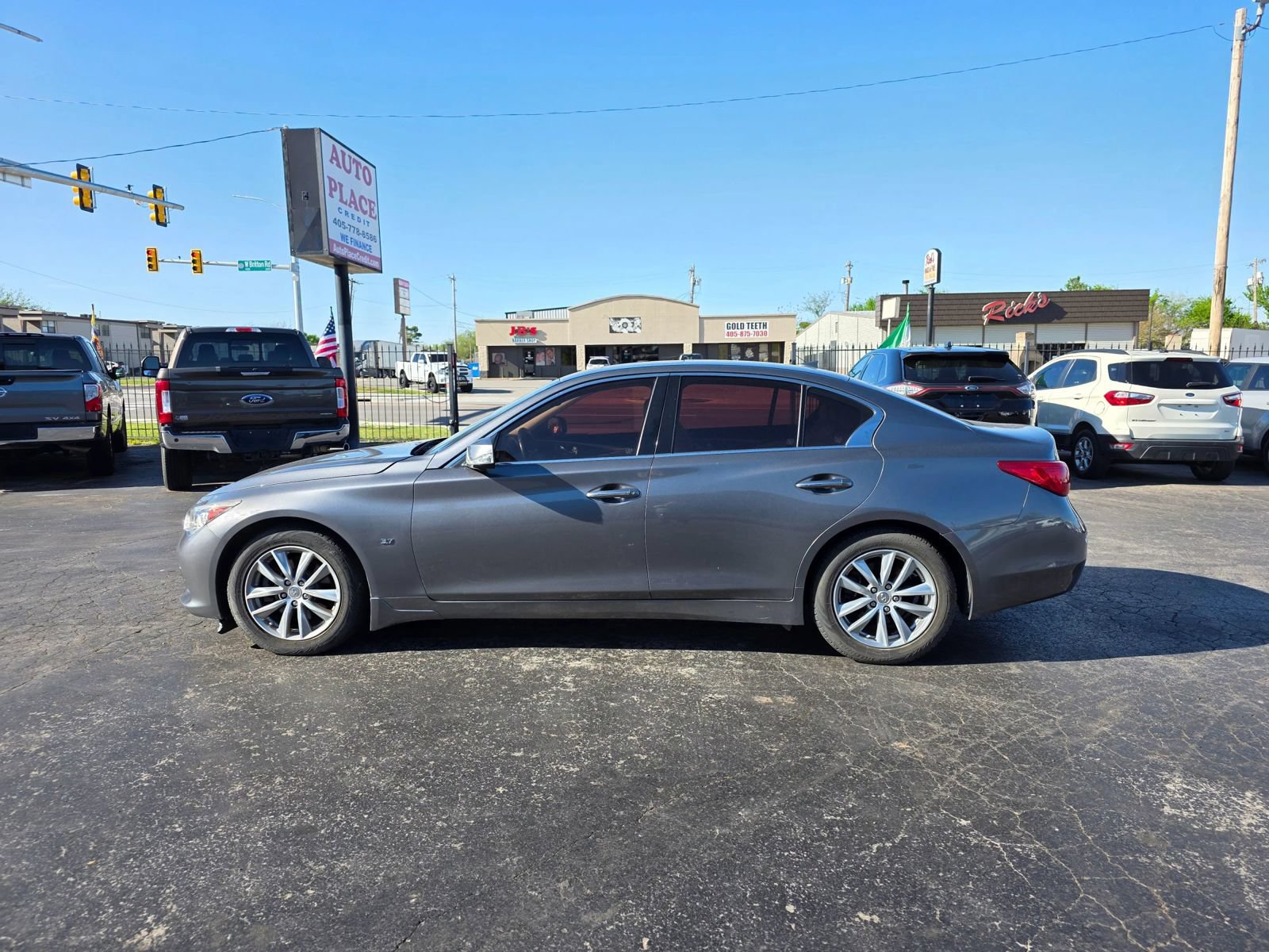 Used 2015 INFINITI Q50 Premium w/ Technology Package AWD/4WD image 21