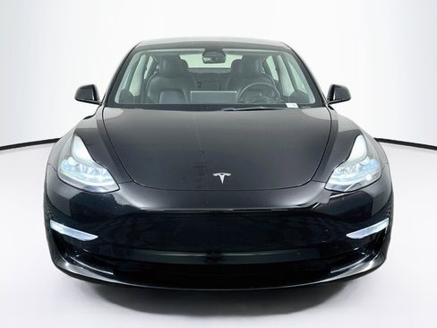 Used 2022 Tesla Model 3 Long Range AWD/4WD image 2