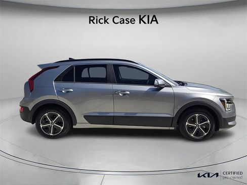 Certified 2023 Kia Niro EX w/ EX Cold Weather Package image 4