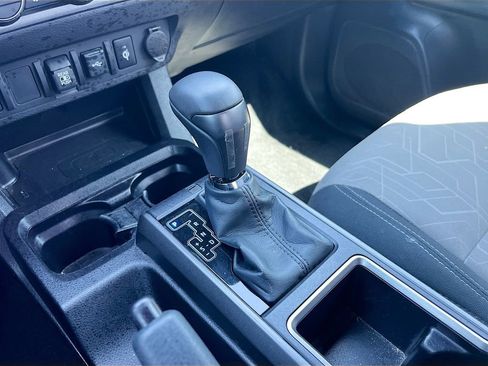 Used 2023 Toyota Tacoma TRD Off-Road AWD/4WD image 16
