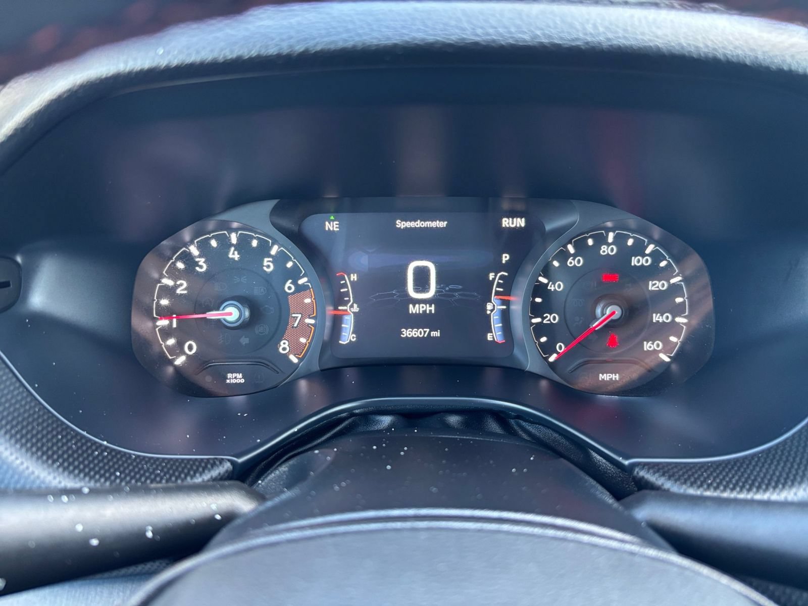 Used 2025 Jeep Compass Trailhawk AWD/4WD image 39