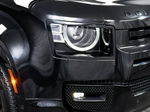 Used 2024 Land Rover Defender 130 X image 65