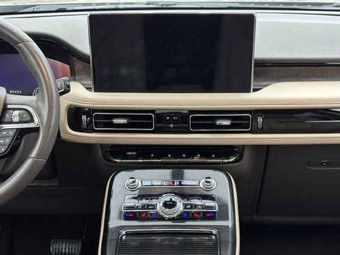 Certified 2023 Lincoln Nautilus Reserve image 13