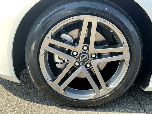 Certified 2024 Nissan Z Sport w/ Floor Mat Package image 7