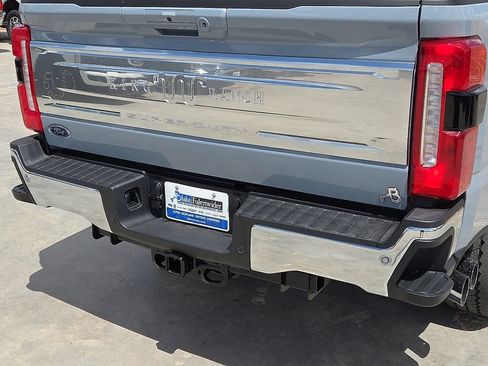 New 2026 Ford F250 King Ranch w/ Chrome Package AWD/4WD image 19