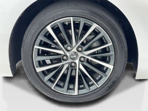 Used 2024 Lexus ES 350 w/ Premium Package image 50