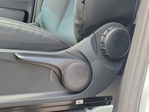 Used 2025 Mercedes-Benz Sprinter 2500 image 19