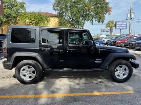 Used 2016 Jeep Wrangler Unlimited Sport w/ Quick Order Package 24S AWD/4WD image 5