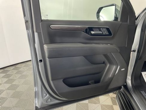 New 2026 Chevrolet Tahoe Premier w/ Sun And Tow Package AWD/4WD image 13