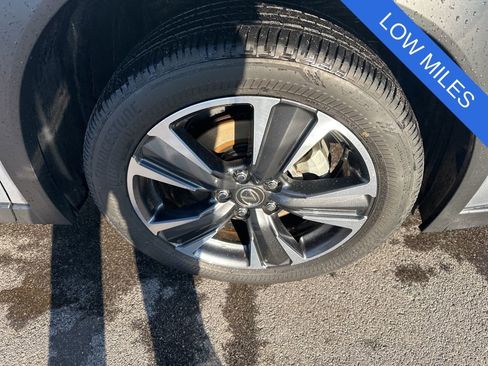 Used 2025 Lexus UX 300h 300h Premium image 32