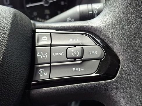 Used 2024 RAM ProMaster 2500 w/ Safety Group FWD image 18