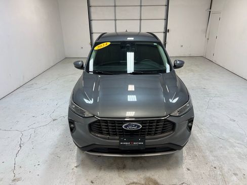 Used 2024 Ford Escape SE image 6