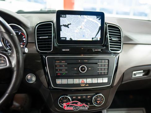 Used 2019 Mercedes-Benz GLS 550 4MATIC w/ Grand Edition Package image 33