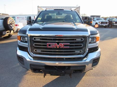Used 2016 GMC Sierra 3500 Base w/ Sierra Convenience Package image 4
