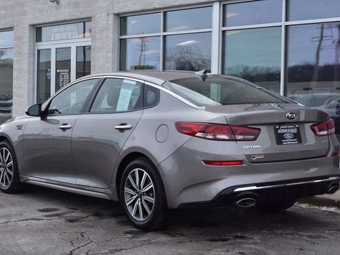 Used 2019 Kia Optima EX image 4