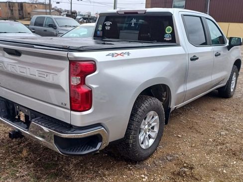 Used 2020 Chevrolet Silverado 1500 LT image 2