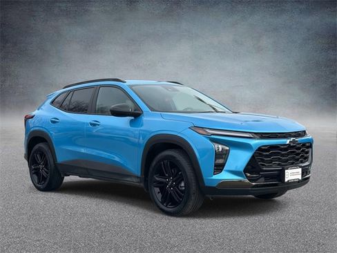 Used 2025 Chevrolet Trax ACTIV w/ Driver Confidence Package image 1